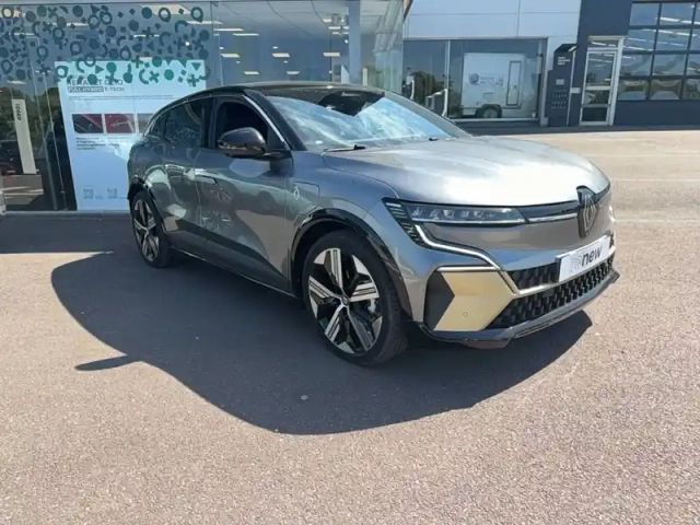Renault Megane e-tech ev60 220 ch super charge — photo 7