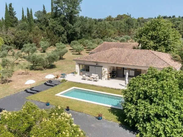Maison de plain-pied 10 pièces 224 m²