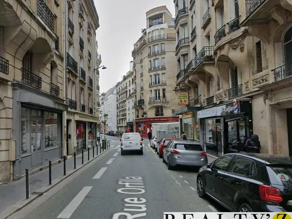 Boutique 2 pièces 80 m²