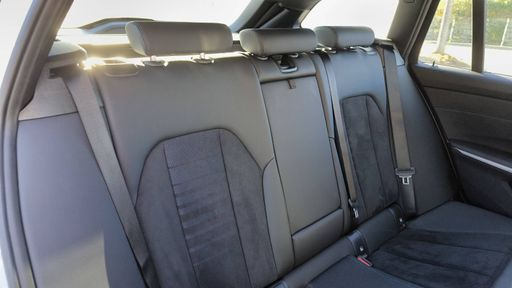 BMW Serie 3 Touring xDrive 30d 286 Mild Hybrid Steptronic8 - M Sport – 2023 – 27498 km – Hybride diesel – Boîte Automatique — photo 37