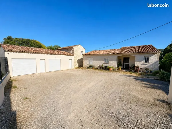 ENSEMBLE DE 2 LOTS - Maisons 108m² - T3 DE 67M² - Double Garage 50m² + stockage