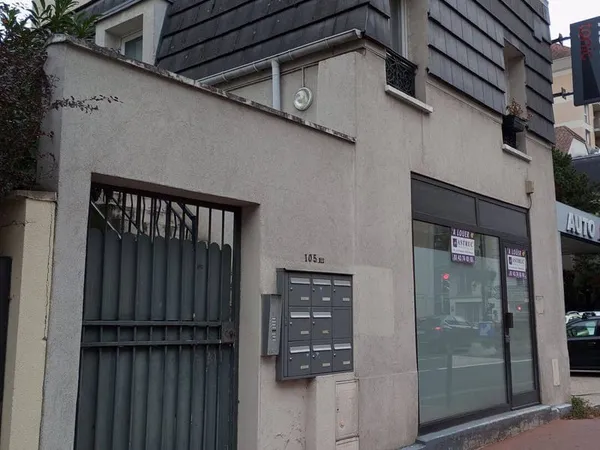 Local commercial 2 pièces 49 m²