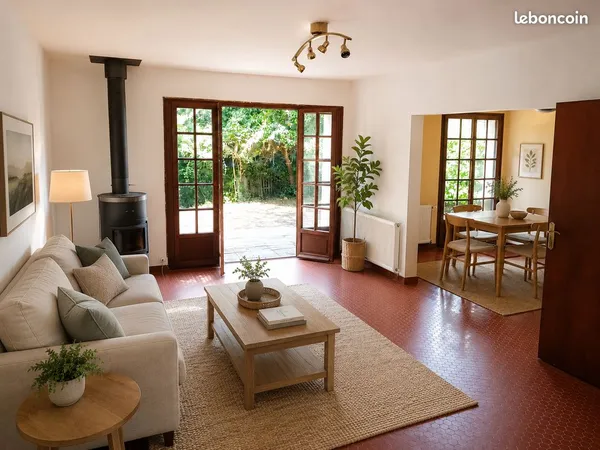 Maison familiale 127 m² avec jardin et garage — Le Haillan —