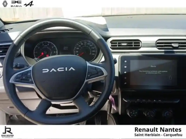 Dacia Duster 1.0 eco-g 100ch expression 4x2 — photo 23