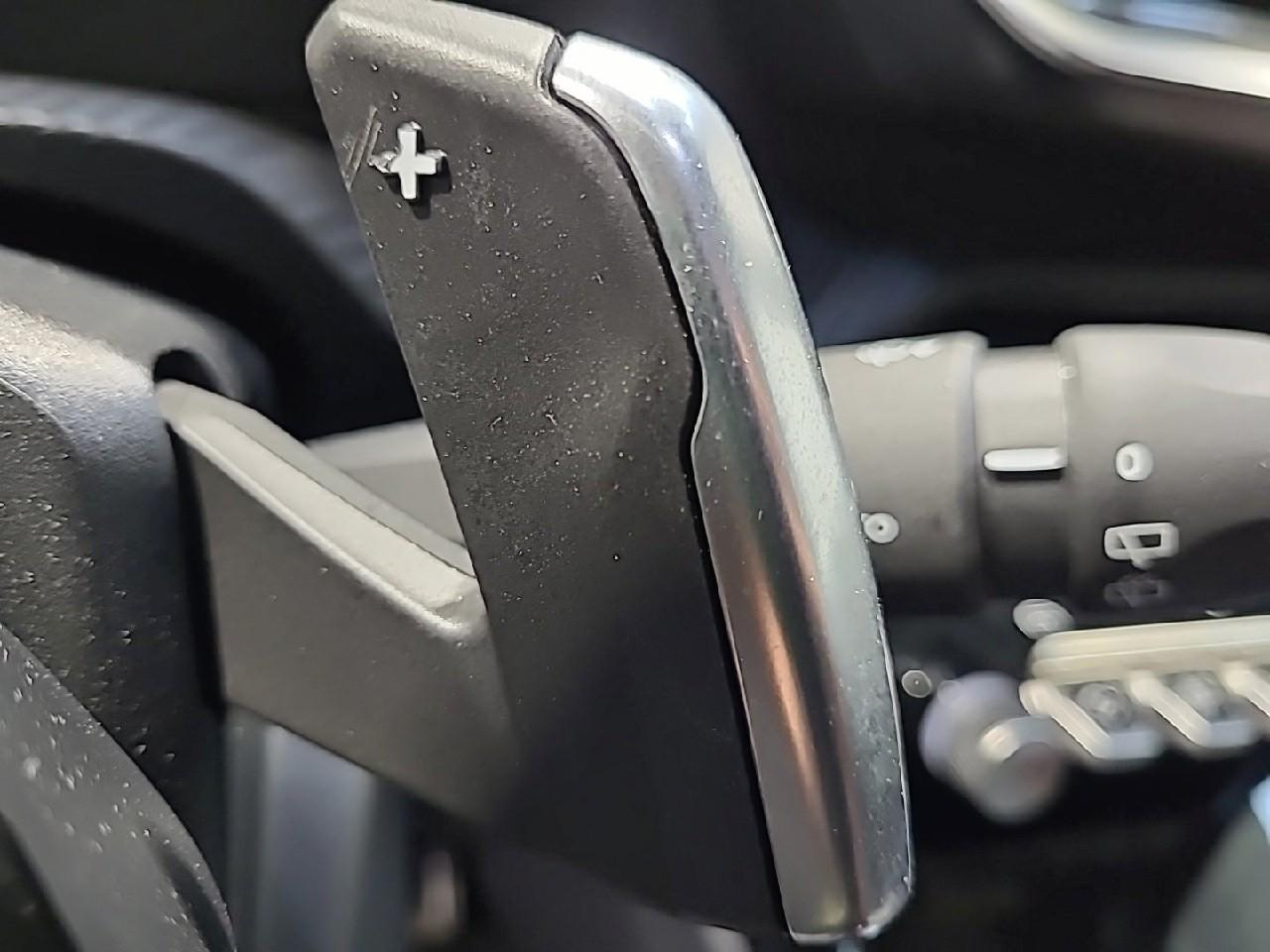 Peugeot 208 hybrid 100 e-dcs6 gt — photo 23