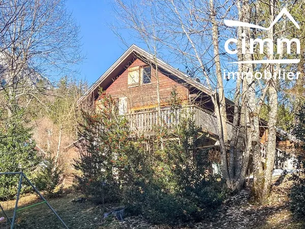 Chalet Individuel - Terrain de 926 m² arboré - Vue Chartreuse