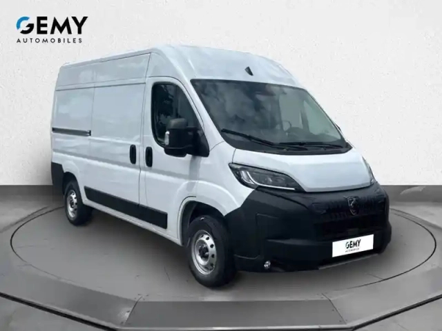 Peugeot Boxer fgn diesel 140 ch l2h2 3.3 t manuelle — photo 3
