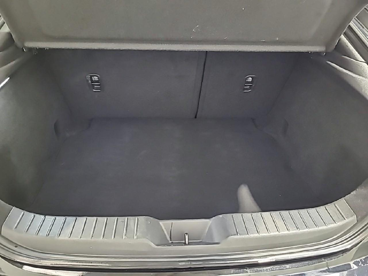 Mazda 3 3 5 portes 2.5l e-skyactiv-g m hybrid 140 ch bvm6 — photo 14