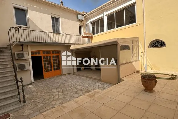 Maison 7 pièces 260 m²