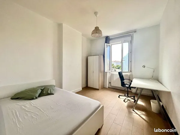 Chambre disponible
