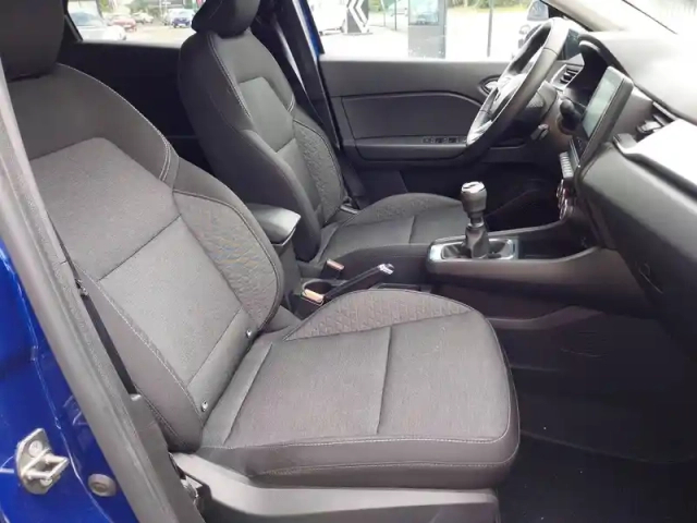 Renault Captur tce 90 — photo 13