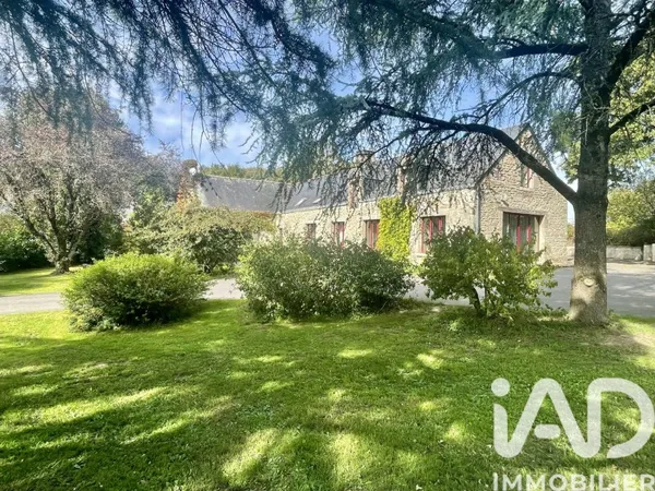 Maison 7 pièces 254 m²
