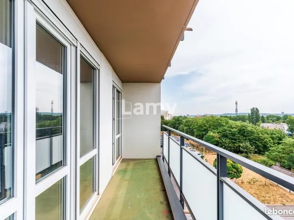 Appartement 4 pièces 84 m²