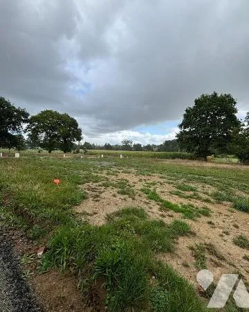 Terrain 390 m²