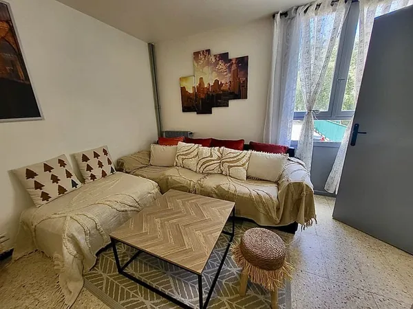 Nîmes appartement type 2