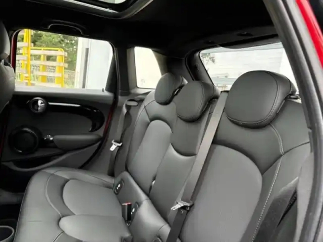 Mini Mini 5 portes cooper 136ch edition greenwich bva7 109g — photo 7