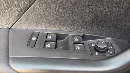 Volkswagen T-Cross 1.0 TSI 115 DSG7 - Vw Edition – 2024 – 5076 km – Essence – Boîte Automatique — photo 12