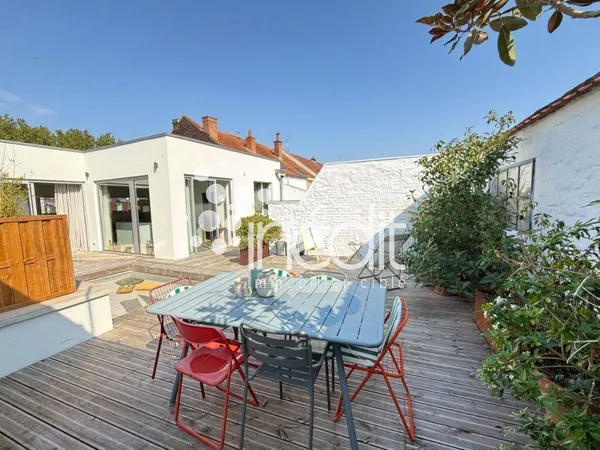 Maison 5 pièces 180 m²