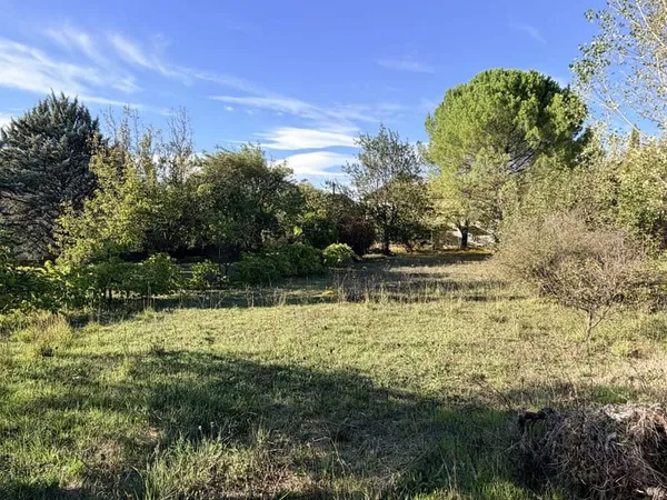 Terrain 800 m2