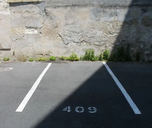 Place de stationnement parking privé
