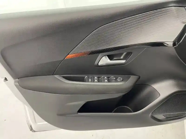 Peugeot 208 puretech 100 s&amp;s bvm6 — photo 26