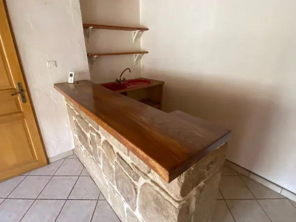 Maison de village grange jardin en face