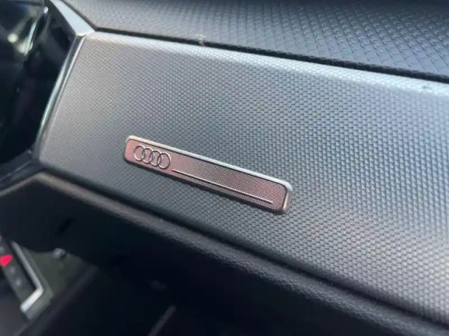 Audi Q3 sportback 45 tfsie  245 ch s tronic 6 — photo 23