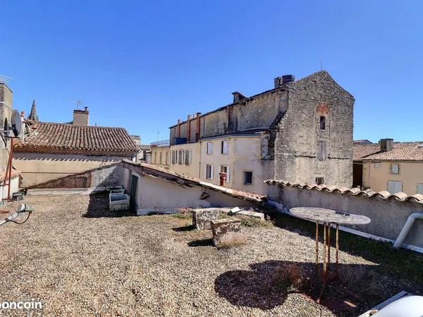BAZAS - Maison de ville avec toit-terrasse