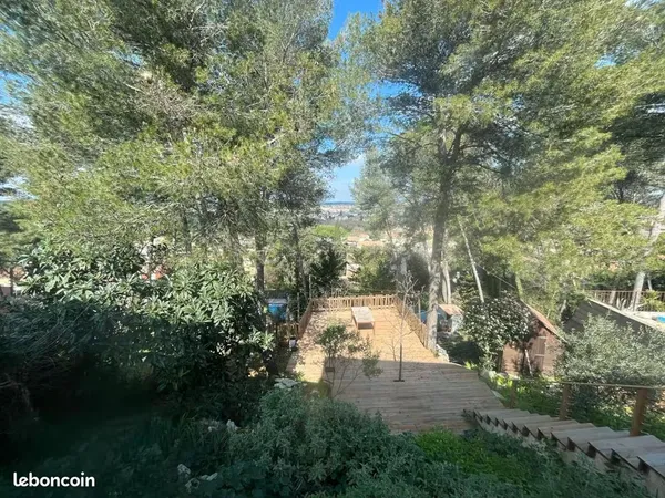 Chambre meublée dans colocation avec jardin et vue Pic Saint-Loup