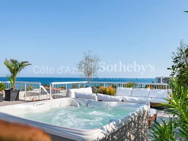 Appartement d'exception en dernier étage avec toit-terrasse et v