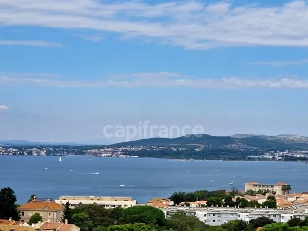 À vendre à Sète - T3 de 53,20 m² avec vue panoramique sur la mer, le port et l'étang de Thau