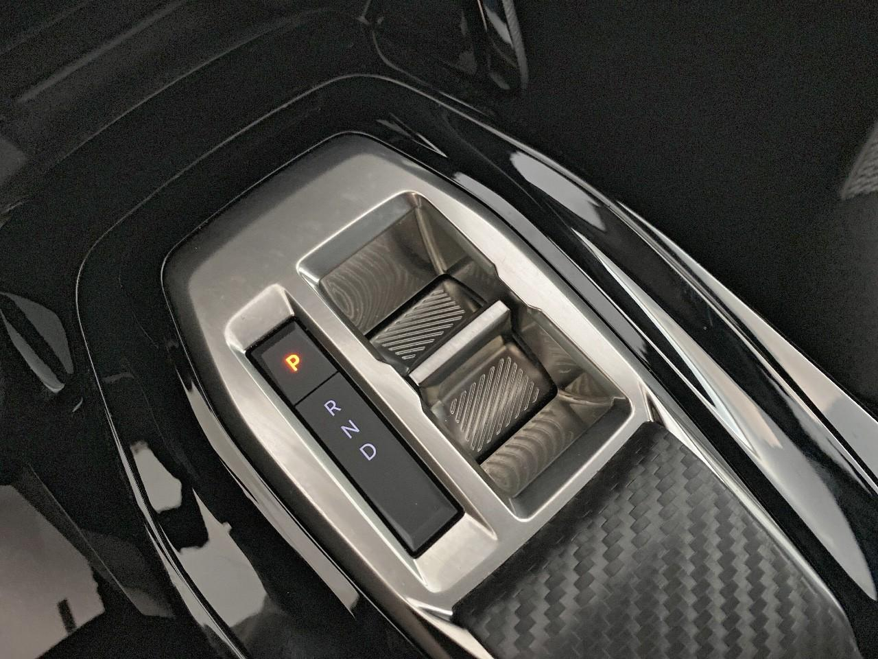 Peugeot 2008 hybrid 145 ch e-dcs6 allure — photo 15