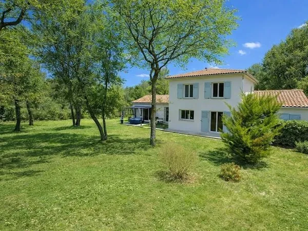 Maison 4 pièces 133 m²