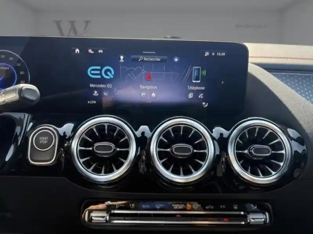 Mercedes Eqa 250+ — photo 19