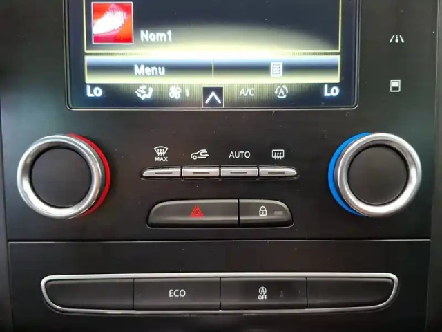 Renault Megane mégane iv berline blue dci 115 edc — photo 32