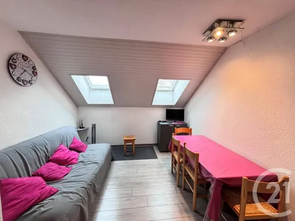 Studio 1 pièce 21 m²
