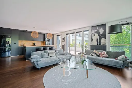Appartement 6 pièces 153 m²