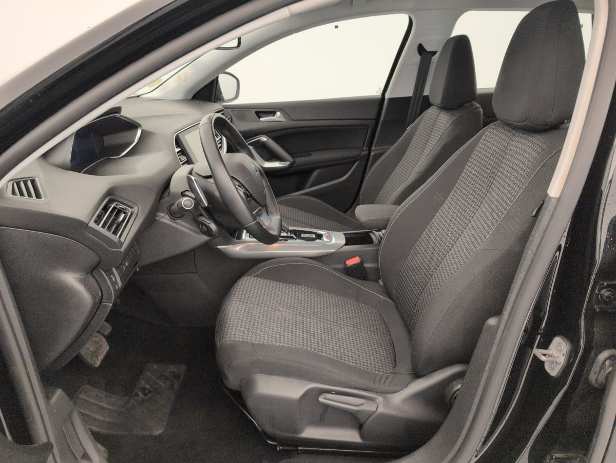 Peugeot 308 SW — photo 15
