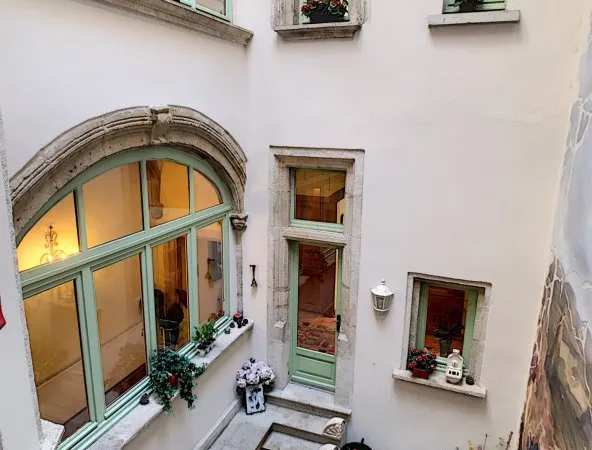 Immeuble 302 m²