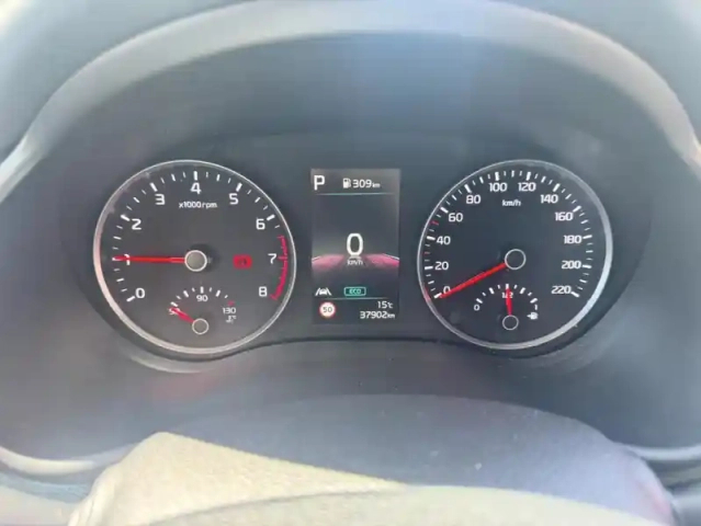 Kia Stonic 1.0 t-gdi 120 ch mhev dct7 gt line premium — photo 9