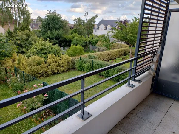 Appartement 3 pièces en bon état et aux normes libre début septembre