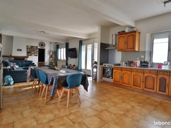 Maison 6 pièces 130 m²