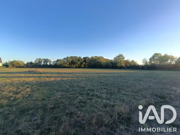Terrain 9765 m²