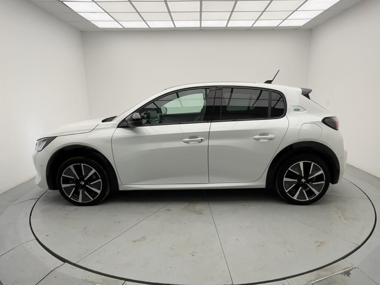 Peugeot 208 electrique 50 kwh 136ch gt pack — photo 2