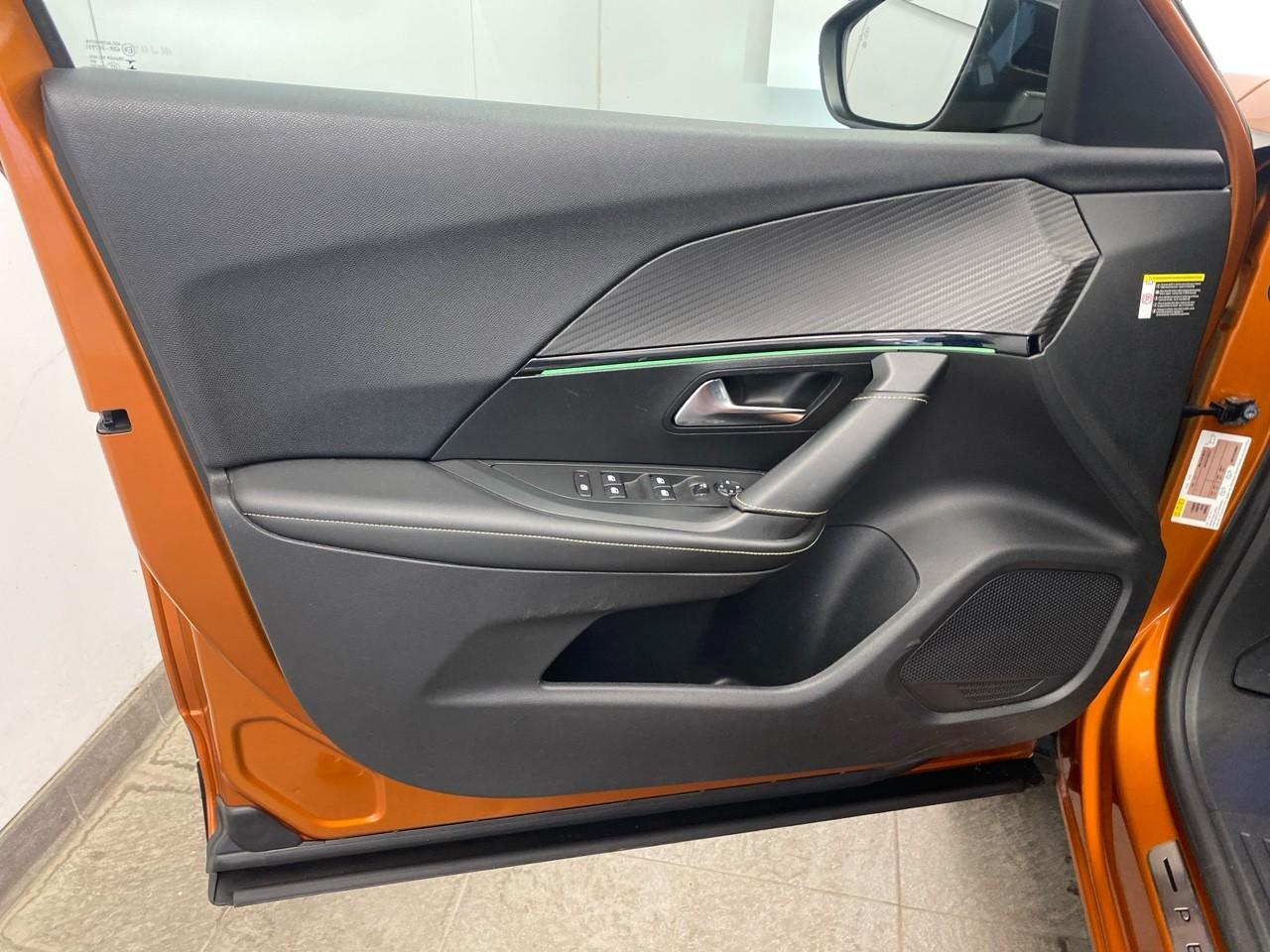 Peugeot 2008 puretech 130 s&s bvm6 gt line — photo 21
