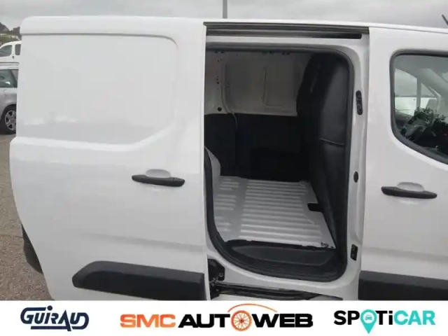 Opel Combo cargo m 650 kg puretech 110 s&amp;s bvm6 — photo 31