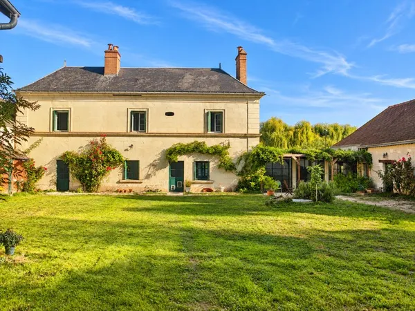Maison 8 pièces 260 m²