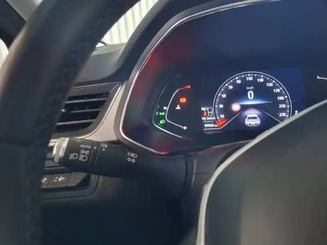 Renault Captur blue dci 95 — photo 31