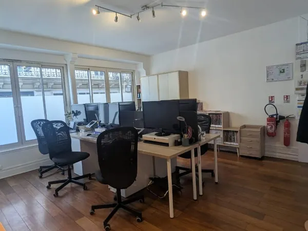 PARIS ? RUE DU CYGNE ? APPARTEMENT 3 PIÈCES DE 58,16 M²