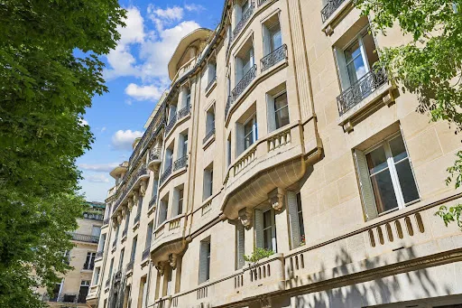 Appartement 7 pièces 236 m²